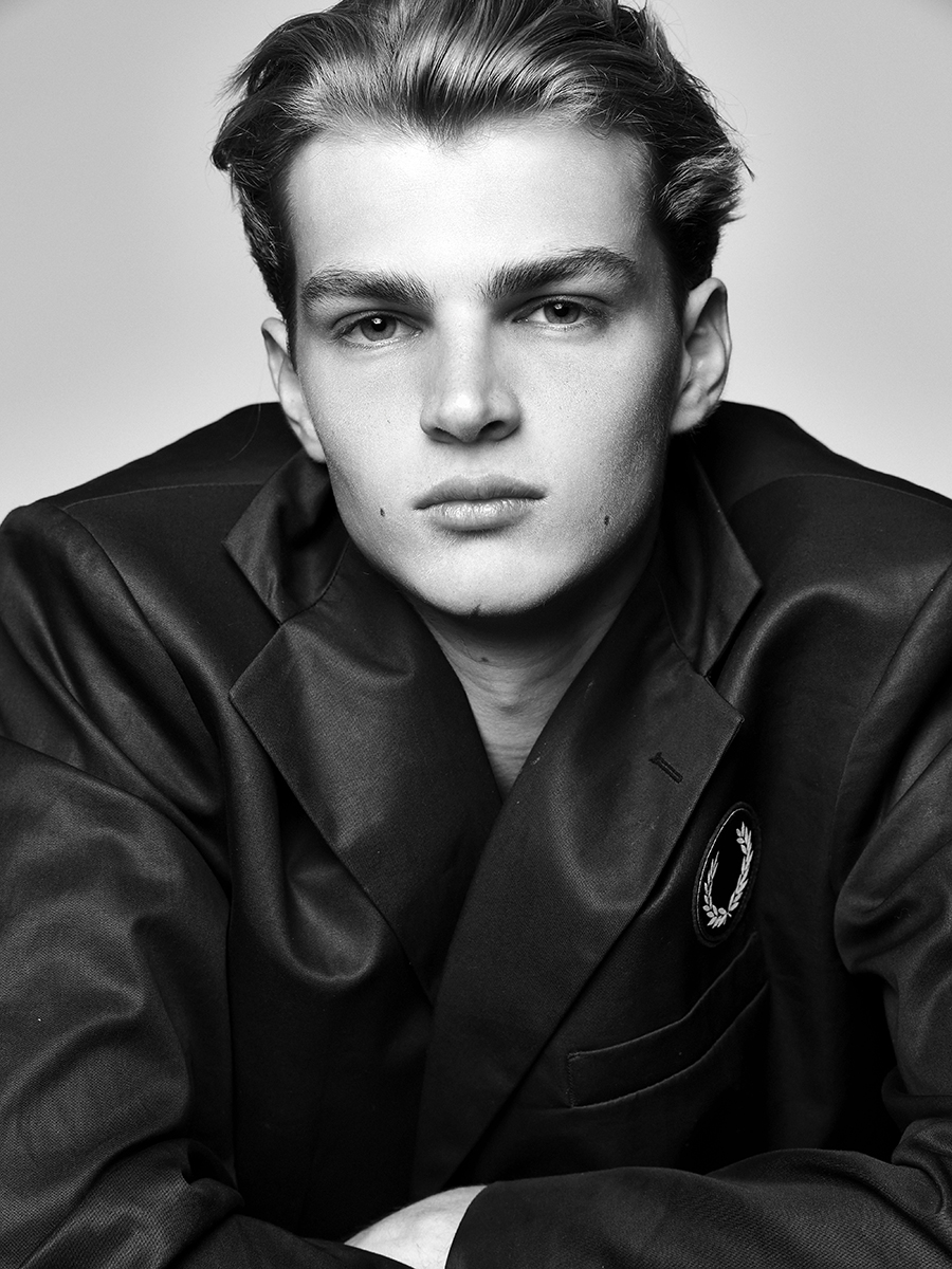 Maurits83
